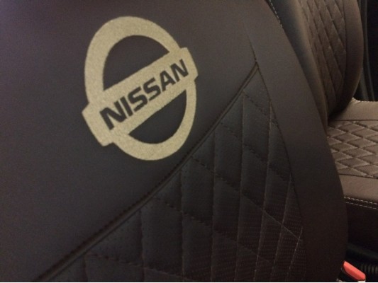 Авточехлы на Nissan Terrano