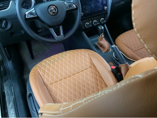 Каркасные авточехлы на Skoda Octavia A7 FL Каркасные авточехлы на Skoda Octavia A7 FL